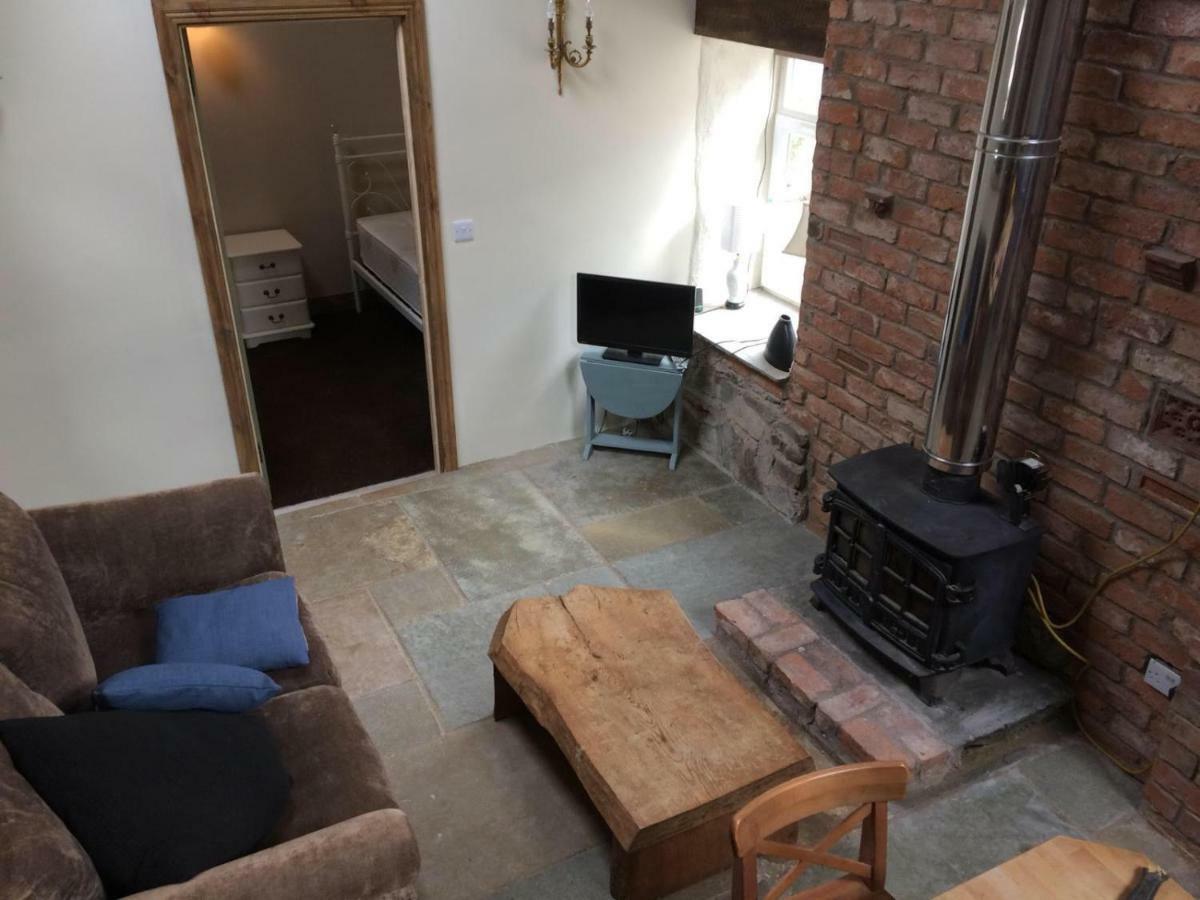 Tracey'S Farmhouse Cottage Belfast Exterior foto